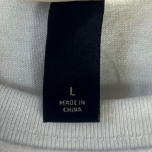 Universal Thread Graphic Tshirt Show More Love Womens Large White New - Picture 8 of 9